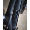 Rock Machine Blizz CRB 90-29 AXS (Barva Stealth Black, Velikost 17.0" (M) 165-176cm)